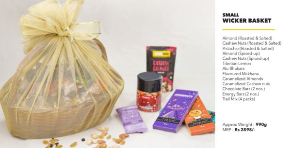 LARGE CANE HAMPER