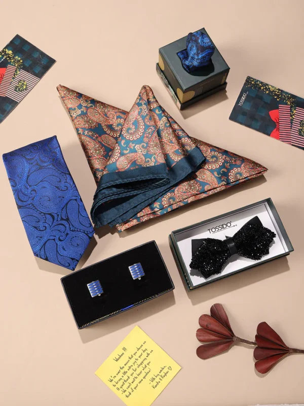 Gift in City’s Royal Blue & Gold Paisley Men’s Gift Box - Image 2