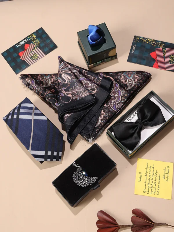 Gift in City’s Navy Check & Black Paisley Men’s Gift Box - Image 2